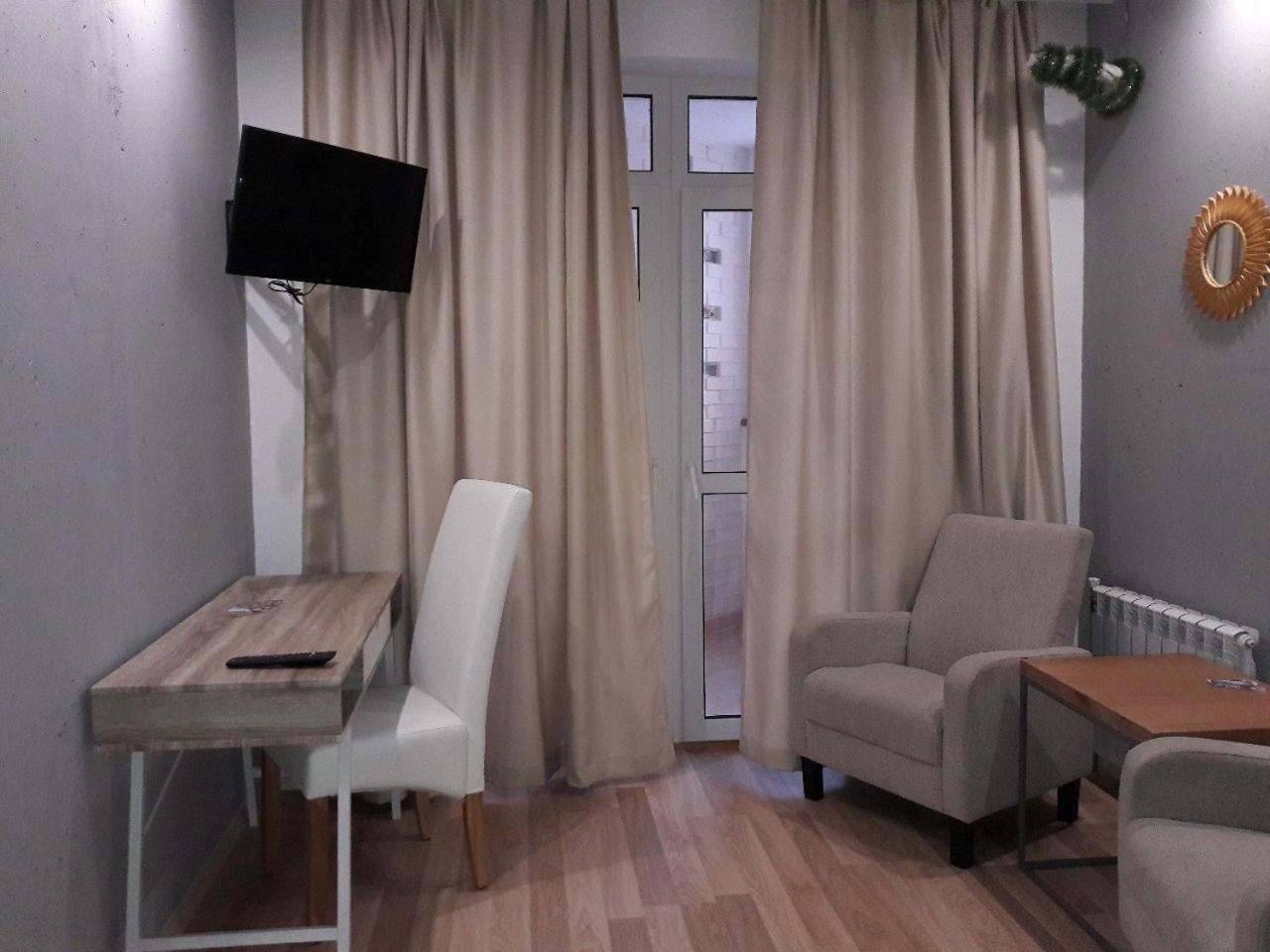 Mini Hotel On Demiivska كييف المظهر الخارجي الصورة