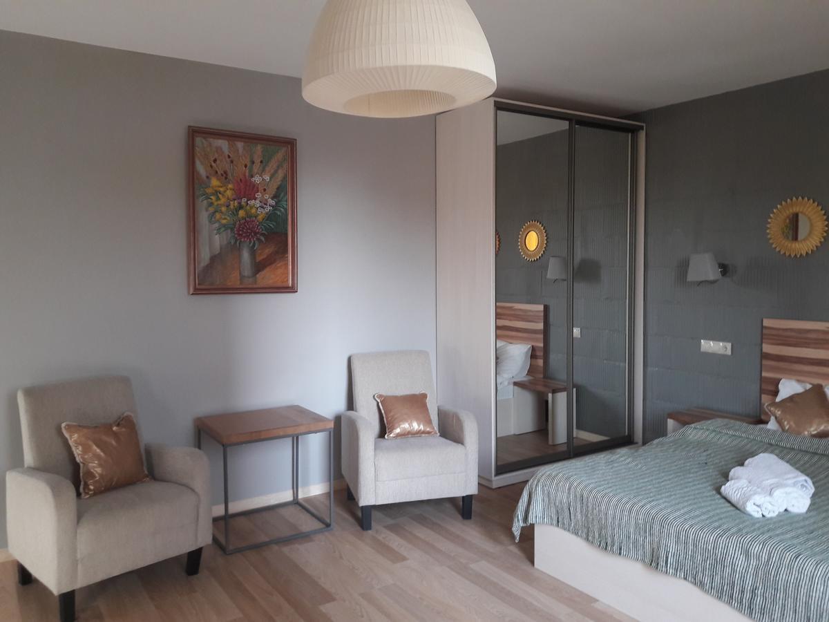 Mini Hotel On Demiivska كييف المظهر الخارجي الصورة